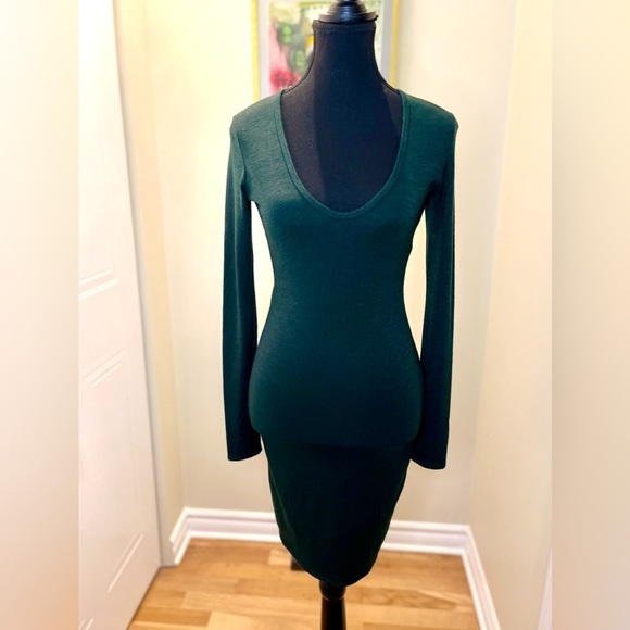 Wilfred/Aritzia knit bodycon dress w/ scoop neck & long sleeves, hunter green - Picture 2 of 6